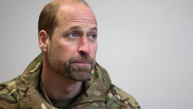 Britain's Prince William, Prince of Wales visits Estonia An diese alte Regel der Queen hält sich William eindeutig nicht mehr