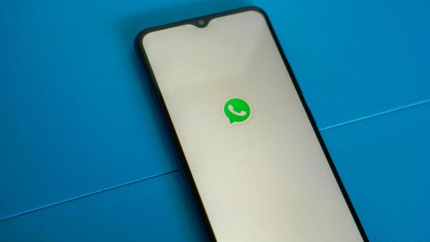 Whatsapp Icon auf smartphone 