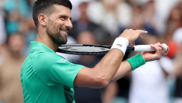 MTS-SPO-TEN-WTA-MIAMI-OPEN-PRESENTED-BY-ITAU-2025-DAY-11 Ehre für Djokovic: Der Superstar bekam Besuch von einem anderen Superstar