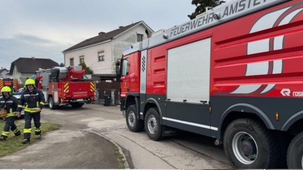 46-214138541 Feuerwehrmann rettete Familie aus verrauchter Wohnung