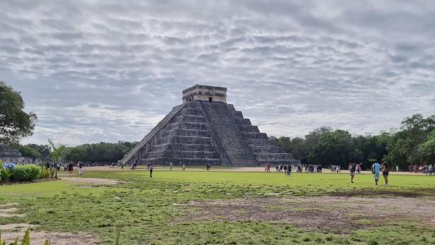 Die Pyramide des Kukulcán in Chichén Itzá 