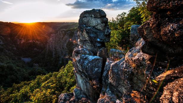 Sonnenuntergang am Hexentanzplatz in Thale (Harz) 