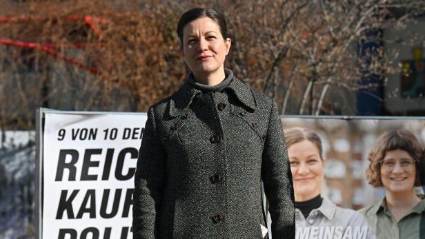 WIEN-WAHL: PK KPÖ, LINKS "PRÄSENTATION DER WAHLPLAKATE": URBANIC Spitzenkandidatin der KPÖ für die Wienwahl 2025: Wer ist Barbara Urbanic?