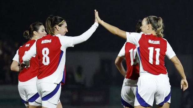 UEFA Women's Champions League - Arsenal vs Bayern Munich "Historisch": Erste Frauen-Liga führt Mutterschutzregel ein