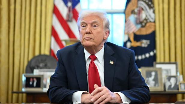 US-Präsident Donald Trump EU 20 Prozent, China 104 Prozent: Trumps neue Zölle in Kraft