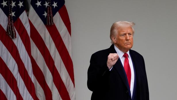 US President Trump unveils new tariffs on so-called Liberation Day US President Trump unveils new tariffs on so-called Liberation Day