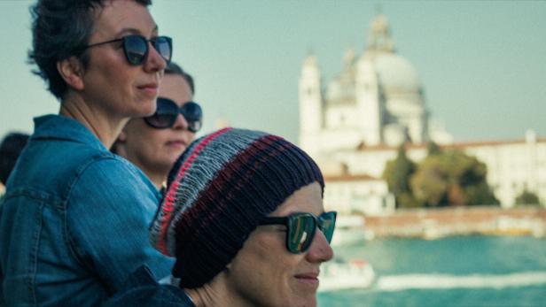 Drei Freundinnen machen gemeinsam Urlaub: Pia Hierzegger (re.), Ursula Strauss, Diana Amft in „Altweibersommer“ 