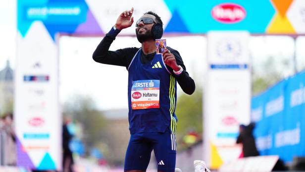 Haftamu Abadi aus Äthiopien gewann den 42. Vienna City Marathon.