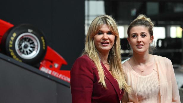 GERMANY-AUTO-F1-AWARD-SCHUMACHER GERMANY-AUTO-F1-AWARD-SCHUMACHER