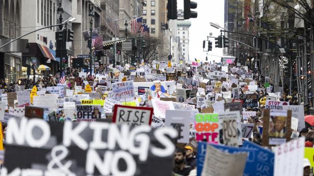 Protest against US President Trump's policies in New York Massenprotest in den USA gegen Präsident Trump - hier in New York