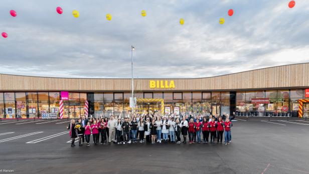 REWE Group Österreich investiert 1,5 Milliarden Euro in den Wirtschaftsstandort Österreich Rewe plant größtes Investitionsprogramm der Firmengeschichte bis 2027