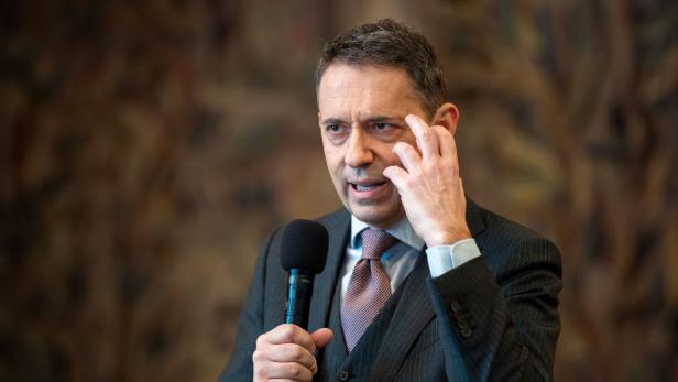 PK "67. WIENER OPERNBALL 2025" Bei Subventionskürzung bleibe nur das Feuern: Bogdan Roščić