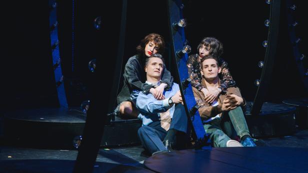 "Follies" an der Volksoper: "Lebenslust hat nichts mit Alter zu tun"