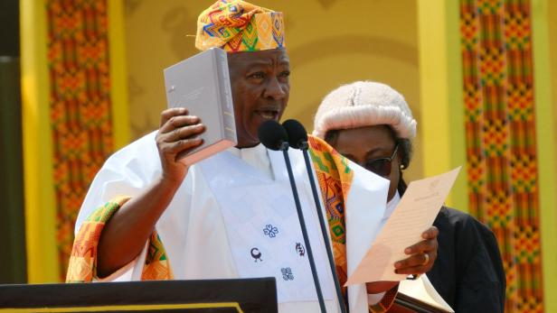 John Dramani Mahama is sworn in for his second term as Ghana's president, in Accra Der Präsident Ghanas John Dramani Mahama