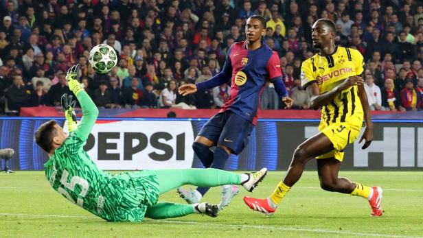 Champions League - Quarter Final - First Leg - FC Barcelona v Borussia Dortmund Champions League - Quarter Final - First Leg - FC Barcelona v Borussia Dortmund