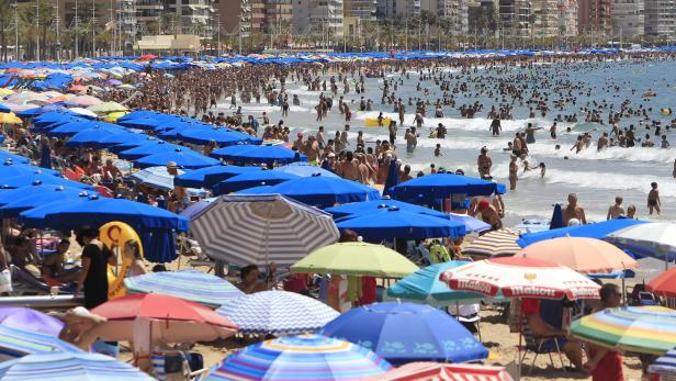 Hot weather in Spain Bräutigam stirbt bei Junggesellenabschied in Spanien