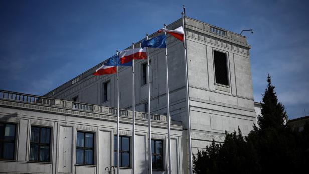 Ein neues polnisches Gesetz schränkt ab 17. April 2025 das Fotografieren und Filmen von rund 25.000 öffentlichen Einrichtungen ein, wie etwa hier das Polnische Parlament in Warschau.