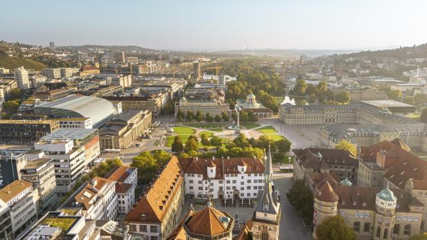 Stuttgarter Schlossplatz aus der Vogelperspektive.