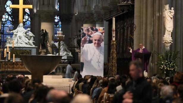 "Wegweiser der Hoffnung": Reaktionen zum Tod von Papst Franziskus aus aller Welt
