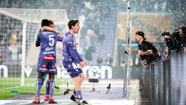 FUSSBALL: ADMIRAL BUNDESLIGA / MEISTERGRUPPE / 5. RUNDE: FK AUSTRIA WIEN - SK PUNTIGAMER STURM GRAZ Sieg gegen Sturm Graz: Die Austria ist zurück im Titelkampf