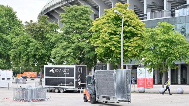 General view outside Happel stadium after Taylor Swift's three concerts in Vienna this week were canceled Geplantes Swift-Attentat in Wien: Weitere Festnahme
