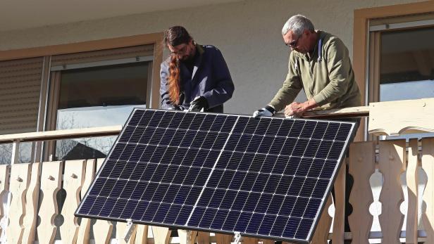 Der Strompreis sinkt und die Eigenversorgung mit Strom steigt, u.a. durch Photovoltaikanlagen im eigenen Zuhause