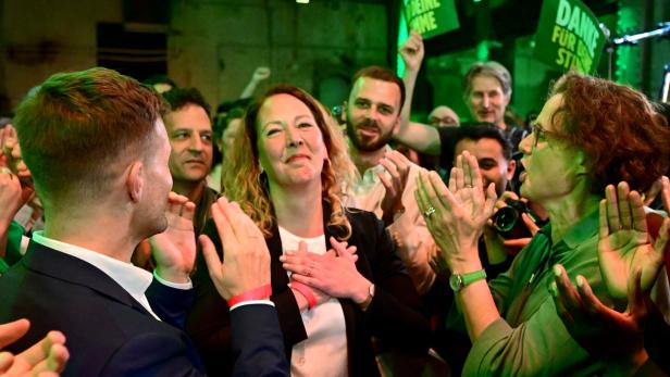 Reportage: Jubel bei den Grünen in der Ottakringer Brauerei