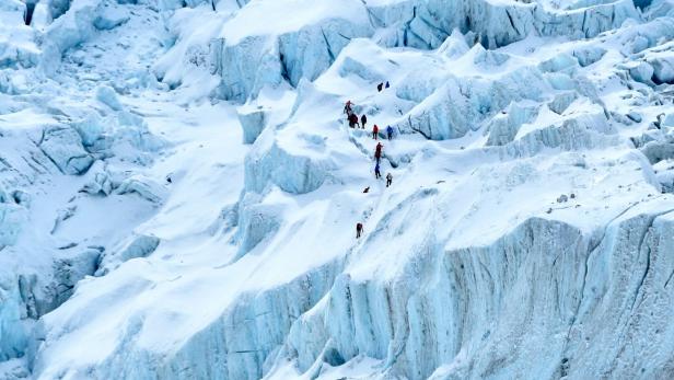 FILES-NEPAL-ENVIRONMENT-CLIMATE-HIMALAYAS-GLACIERS Himalaja