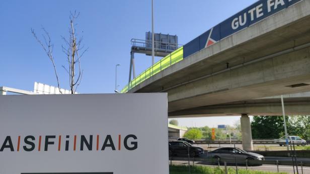 ASFINAG Schild vor der A23 Südosttangente ASFINAG Schild vor der A23 Südosttangente