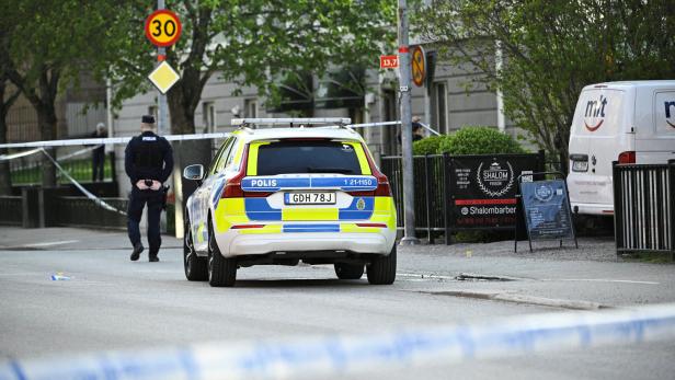 Several people injured after a series of loud bangs that indicated gunfire, in Uppsala Several people injured after a series of loud bangs that indicated gunfire, in Uppsala