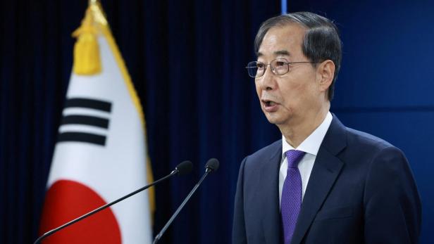 South Korea's acting leader Han is expected to join presidential race Han Duck-soo tritt als Südkorea-Präsident zurück.