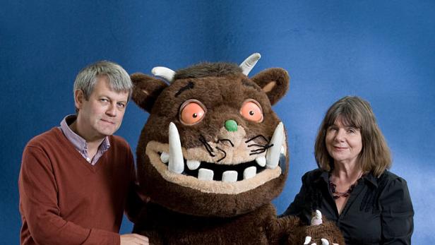 Julia Donaldson und Axel Scheffler mit dem Grüffelo Julia Donaldson und Axel Scheffler mit dem Grüffelo