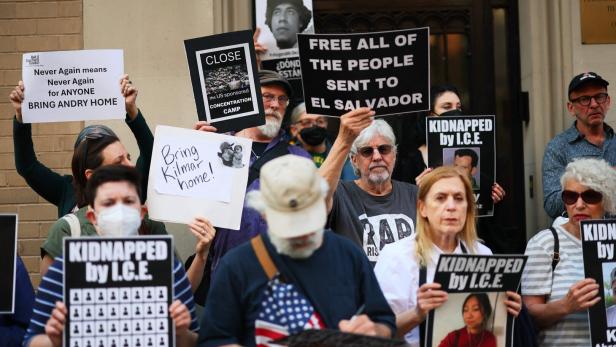 US-RALLY-HELD-FOR-IMMIGRANTS-DEPORTED-TO-EL-SALVADOR-IN-NYC US-RALLY-HELD-FOR-IMMIGRANTS-DEPORTED-TO-EL-SALVADOR-IN-NYC