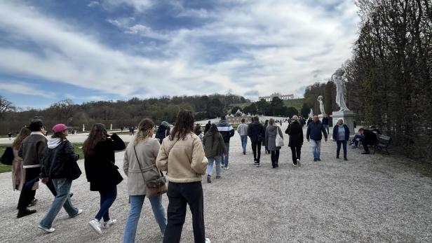 Befriend Vienna bei einem Spaziergang in Schönbrunn