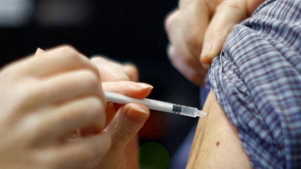 FILE PHOTO: COVID vaccination centre in Nice FILE PHOTO: COVID vaccination centre in Nice