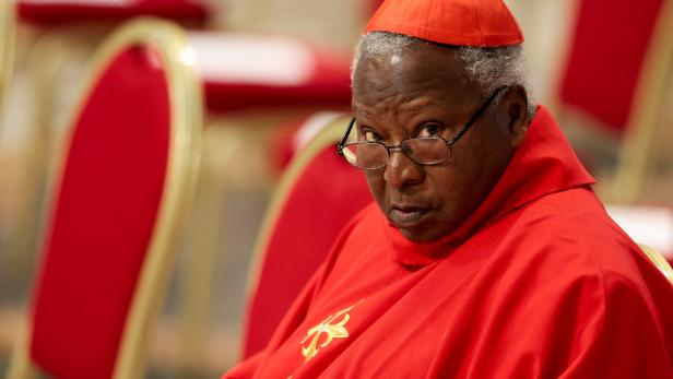 Unklar ist, ob Kardinal Philippe Ouédraogo 79 oder bereits 80 Jahre alt ist - womit er altersbedingt aus dem Konklave ausgeschlossen werden müsste. Unklar ist, ob Kardinal Philippe Ouédraogo 79 oder bereits 80 Jahre alt ist - womit er altersbedingt aus dem Konklave ausgeschlossen werden müsste.