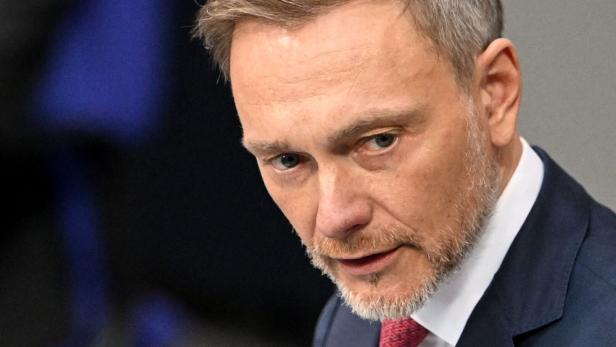 GERMANY-POLITICS-PARLIAMENT-BUDGET-DEFENCE
