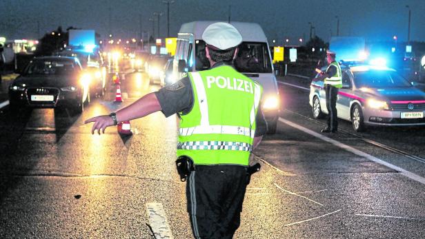 Nickelsdorf, Polizei, Kontrolle, Schlepper, Flüchtlinge