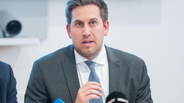 HINTERGRUNDGESPRÄCH "AUSBLICK AUF POLITISCHE PRIORITÄTEN DES DOPPELBUDGETS 2025/2026" IM VORFELD DER BUDGETREDE AM 13.5.: PRÖLL Alexander Pröll