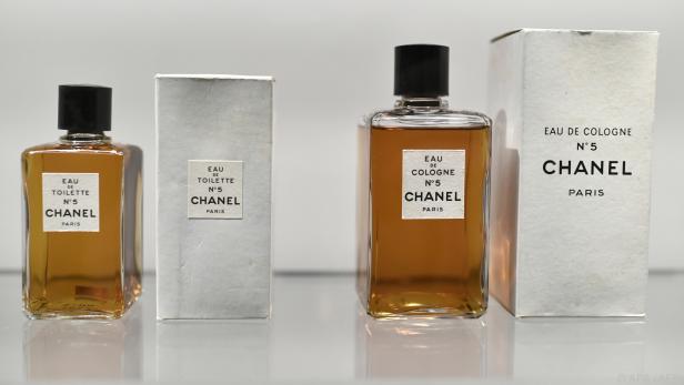 Die Diebe hatten es vor allem auf teure Parfums abgesehen.