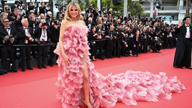 Trotz Dresscode-Verstoßes durfte Heidi Klum auf den Carpet.