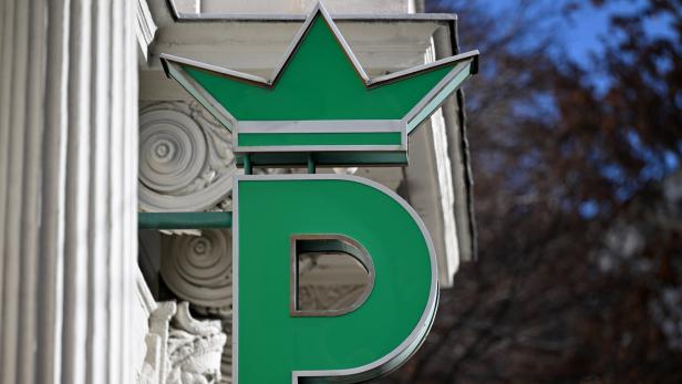++ THEMENBILD ++ PALMERS INSOLVENT - SANIERUNGSVERFAHREN SOLL FORTFÜHRUNG SICHERN