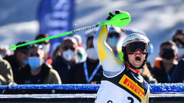 TOPSHOT-SKI-WORLD-ITA-MEN-SLALOM Sebastian Foss-Solevaag