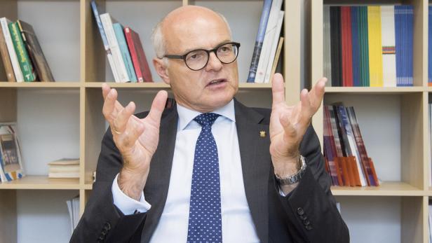 Karl Stoss