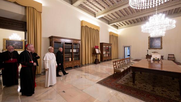 Pope Leo XIV visits the Apostolic Palace after it was unsealed, at the Vatican Papst Leo XIV. besucht nach seiner Wahl zum ersten Mal seine neue Bleibe: den Apostolischen Palast.
