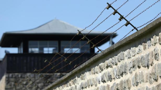 ++ THEMENBILD ++ KZ-BEFREIUNGSFEIER IN MAUTHAUSEN: WACHTURM ++ THEMENBILD ++ KZ-BEFREIUNGSFEIER IN MAUTHAUSEN: WACHTURM