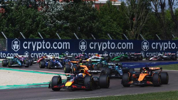 Spektakulärer Start: Verstappen kam an Piastri vorbei