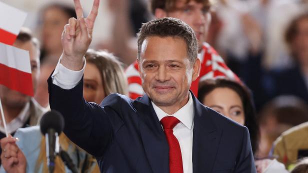 Poland holds presidential election