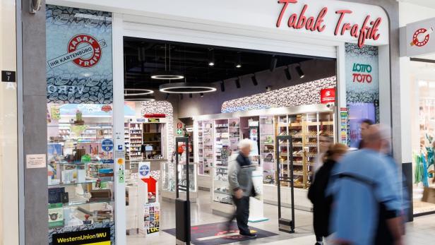 Ein netter Plausch, Leckerli für den Vierbeiner und natürlich jede Menge Produkte – all das gibt es in Ihrer Wiener Trafik.