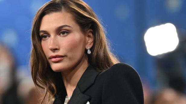 Hailey Bieber Hailey Bieber